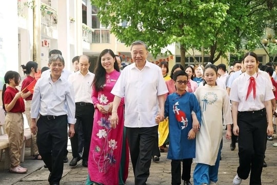 Bản tin sáng 2/6: Tổng Bí thư Tô Lâm thăm, tặng quà học sinh khuyết tật nhân Ngày Quốc tế Thiếu nhi Bản tin sáng 2/6: Tổng Bí thư Tô Lâm thăm, tặng quà học sinh khuyết tật nhân Ngày Quốc tế Thiếu nhi