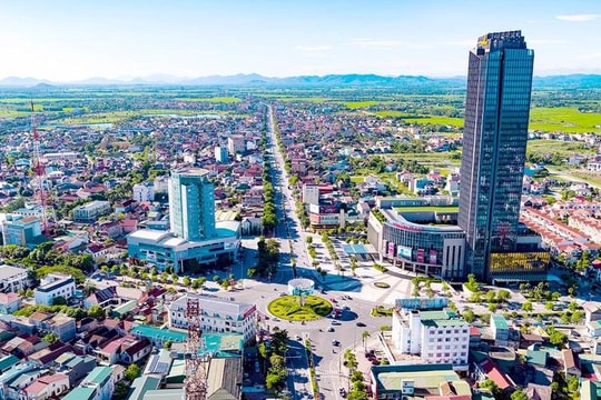 Hà Tĩnh thu ngân sách hơn 8.000 tỷ đồng trong 5 tháng đầu năm 2025 Hà Tĩnh thu ngân sách hơn 8.000 tỷ đồng trong 5 tháng đầu năm 2025