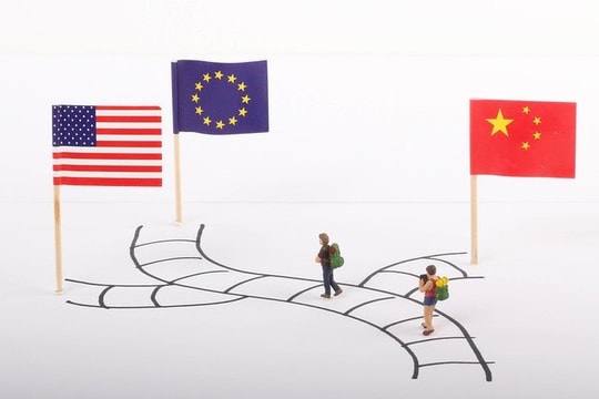 Doanh nghiệp EU có quay lưng với Mỹ? Doanh nghiệp EU có quay lưng với Mỹ?