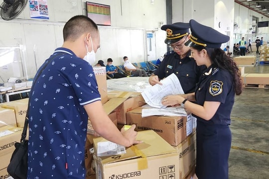 Kiểm soát chặt xuất xứ hàng hóa, không để hình thành điểm nóng buôn lậu Kiểm soát chặt xuất xứ hàng hóa, không để hình thành điểm nóng buôn lậu