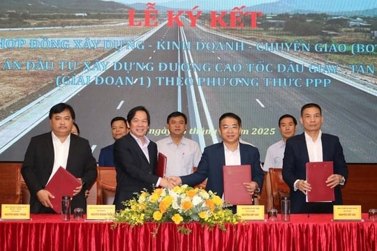 Ký kết hợp đồng dự án cao tốc Dầu Giây - Tân Phú trị giá hơn 8.400 tỷ đồng theo hình thức PPP Ký kết hợp đồng dự án cao tốc Dầu Giây - Tân Phú trị giá hơn 8.400 tỷ đồng theo hình thức PPP