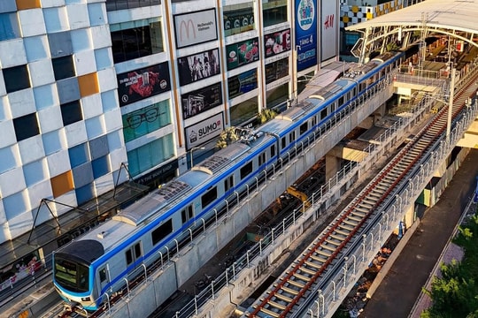 TP.HCM xem xét đề xuất đầu tư tuyến metro Số 4 TP.HCM xem xét đề xuất đầu tư tuyến metro Số 4