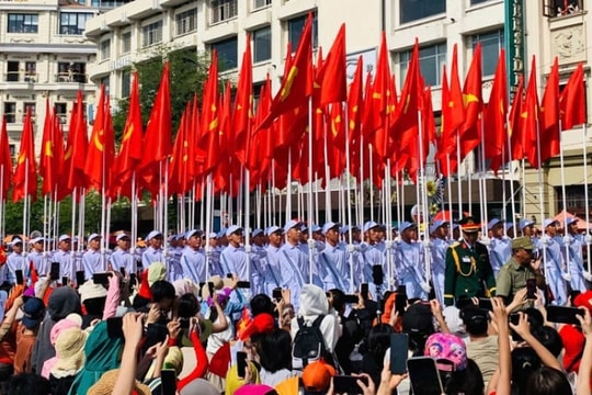Đề xuất tổ chức Lễ hội Hòa bình hàng năm tại TP.HCM sau thành công Đại lễ 30/4 Đề xuất tổ chức Lễ hội Hòa bình hàng năm tại TP.HCM sau thành công Đại lễ 30/4