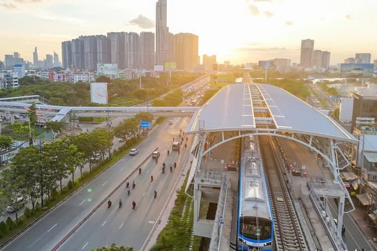 Bản tin sáng 10/6: TP.HCM nghiên cứu mô hình tư nhân đầu tư, vận hành đường sắt đô thị Bản tin sáng 10/6: TP.HCM nghiên cứu mô hình tư nhân đầu tư, vận hành đường sắt đô thị