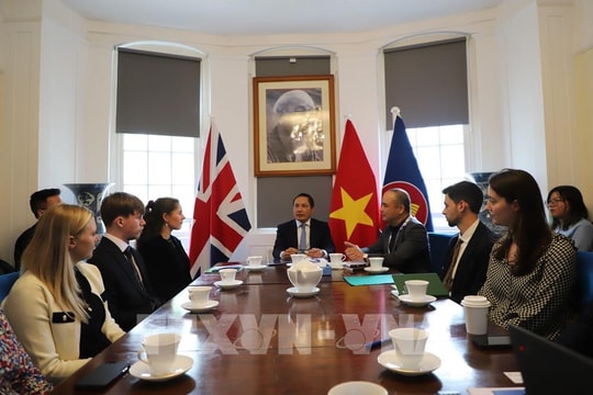 Bản tin trưa 11/6: Việt Nam mong muốn đẩy mạnh hợp tác phát triển khoa học công nghệ với Anh Bản tin trưa 11/6: Việt Nam mong muốn đẩy mạnh hợp tác phát triển khoa học công nghệ với Anh