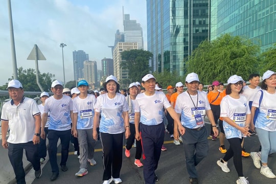 Bản tin sáng 16/6: Gần 1.000 người làm báo tham gia giải chạy “Tự hào Thành phố tôi yêu”