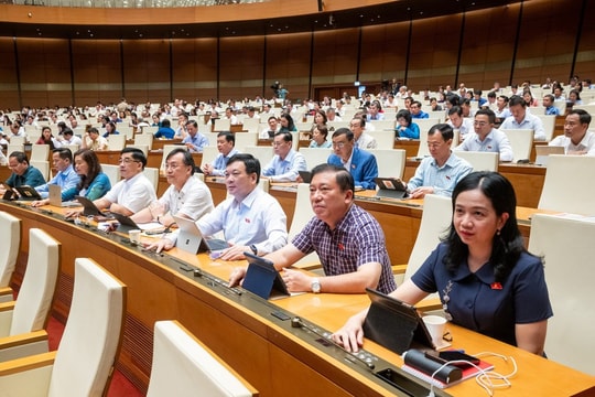 Bản tin trưa 17/6: Chính thức thông qua Luật sửa đổi, bổ sung một số điều của Luật Doanh nghiệp Bản tin trưa 17/6: Chính thức thông qua Luật sửa đổi, bổ sung một số điều của Luật Doanh nghiệp