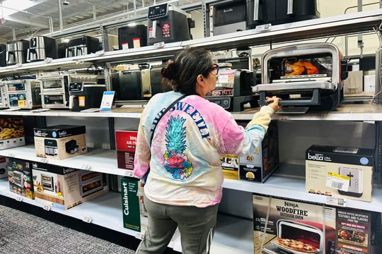 Doanh số bán lẻ Mỹ tháng 5 giảm mạnh nhất trong 4 tháng Doanh số bán lẻ Mỹ tháng 5 giảm mạnh nhất trong 4 tháng