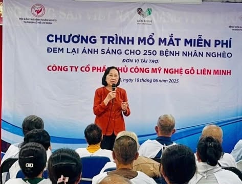 Hơn 280 bệnh nhân nghèo được mổ mắt miễn phí tại TP.HCM Hơn 280 bệnh nhân nghèo được mổ mắt miễn phí tại TP.HCM