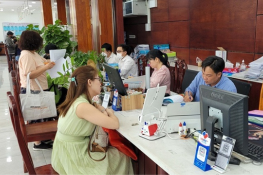 Bộ Nội vụ ban hành hướng dẫn mới về thực hiện Nghị định 178 và 67 đối với cán bộ, công chức nghỉ hưu trước tuổi