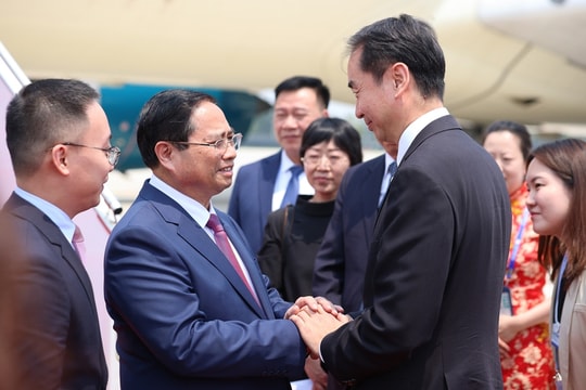 Thủ tướng đến Thiên Tân, dự Diễn đàn kết nối doanh nghiệp Việt Nam - Trung Quốc Thủ tướng đến Thiên Tân, dự Diễn đàn kết nối doanh nghiệp Việt Nam - Trung Quốc