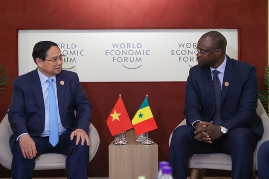 Thủ tướng Phạm Minh Chính gặp gỡ Thủ tướng Senegal Ousmane Songko Thủ tướng Phạm Minh Chính gặp gỡ Thủ tướng Senegal Ousmane Songko