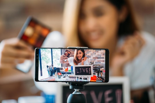 Livestream bán hàng trên sàn thương mại điện tử phải lưu, quản lý dữ liệu trong 3 năm Livestream bán hàng trên sàn thương mại điện tử phải lưu, quản lý dữ liệu trong 3 năm