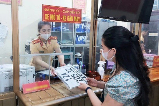 Lệ phí đăng ký ô tô tại Bình Dương và Bà Rịa - Vũng Tàu tăng mạnh sau khi sáp nhập vào TP.HCM