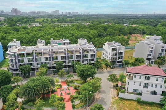 Bản tin chiều 4/7: TP.HCM tháo gỡ vướng mắc việc cấp sổ hồng cho 17 dự án chung cư