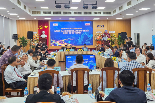 Báo chí đồng hành cùng doanh nghiệp thúc đẩy phát triển kinh tế tư nhân bền vững Báo chí đồng hành cùng doanh nghiệp thúc đẩy phát triển kinh tế tư nhân bền vững