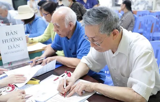 Người từ 75 tuổi không có lương hưu được hưởng trợ cấp hưu trí xã hội 500.000 đồng/tháng Người từ 75 tuổi không có lương hưu được hưởng trợ cấp hưu trí xã hội 500.000 đồng/tháng