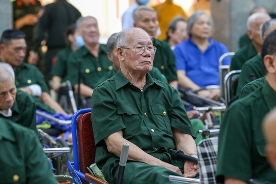 Bộ Nội vụ dự kiến trình Chính phủ ban hành các nghị định mở rộng chính sách ưu đãi đối với người có công