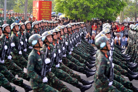 Bản tin sáng 10/7: Việt Nam mời 5 nước cử lực lượng tham gia diễu binh kỷ niệm 80 năm Quốc khánh Bản tin sáng 10/7: Việt Nam mời 5 nước cử lực lượng tham gia diễu binh kỷ niệm 80 năm Quốc khánh