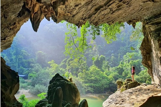 UNESCO công nhận Di sản thiên nhiên thế giới liên biên giới đầu tiên giữa Việt Nam và Lào UNESCO công nhận Di sản thiên nhiên thế giới liên biên giới đầu tiên giữa Việt Nam và Lào