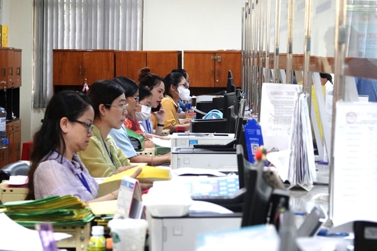 Bộ Nội vụ làm rõ quy định nâng lương và tuyển dụng tại cấp xã mới sau sáp nhập Bộ Nội vụ làm rõ quy định nâng lương và tuyển dụng tại cấp xã mới sau sáp nhập