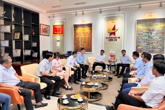 Sở Công Thương Tây Ninh làm việc với Hội Doanh nhân Trẻ Tây Ninh: Tăng cường kết nối, hỗ trợ doanh nghiệp trẻ Sở Công Thương Tây Ninh làm việc với Hội Doanh nhân Trẻ Tây Ninh: Tăng cường kết nối, hỗ trợ doanh nghiệp trẻ