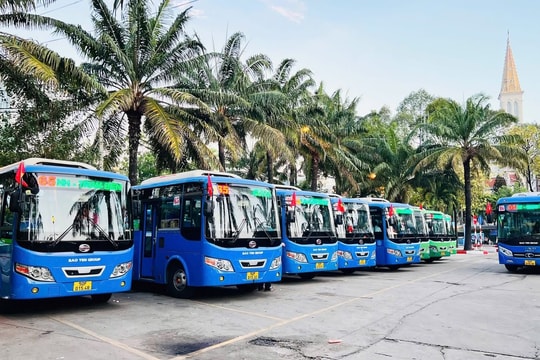 Tăng cường kết nối giao thông công cộng giữa TP.HCM và các khu vực mới sáp nhập Tăng cường kết nối giao thông công cộng giữa TP.HCM và các khu vực mới sáp nhập