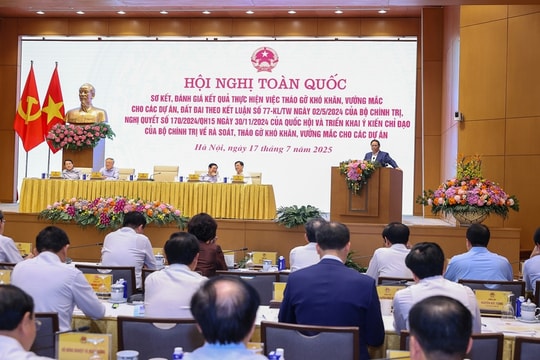 Thủ tướng thúc tiến độ xử lý gần 3.000 dự án vướng mắc, tồn đọng