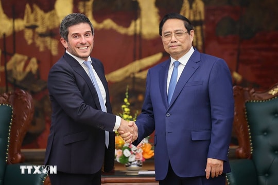 Thủ tướng đề nghị FTSE Russell hỗ trợ đưa thị trường chứng khoán Việt Nam vào nhóm mới nổi Thủ tướng đề nghị FTSE Russell hỗ trợ đưa thị trường chứng khoán Việt Nam vào nhóm mới nổi