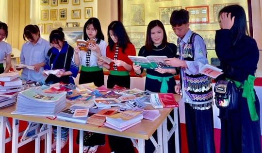 Bộ Chính trị thống nhất chủ trương đầu tư xây dựng trường học tại các xã biên giới Bộ Chính trị thống nhất chủ trương đầu tư xây dựng trường học tại các xã biên giới