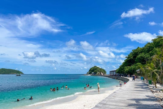 An Giang tăng cường biện pháp đảm bảo an toàn du khách trước ảnh hưởng của bão số 3