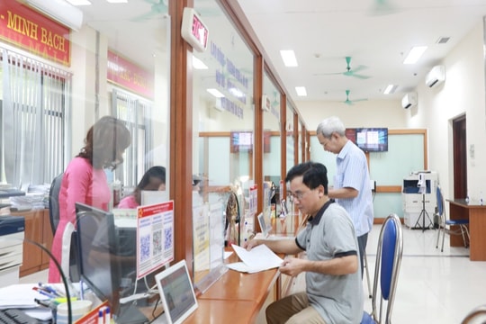 Trình cấp thẩm quyền kinh phí thực hiện tinh giản biên chế và chi trả chế độ cho công chức nghỉ việc Trình cấp thẩm quyền kinh phí thực hiện tinh giản biên chế và chi trả chế độ cho công chức nghỉ việc