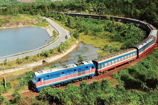 Đẩy nhanh công tác giải phóng mặt bằng, bảo đảm khởi công tuyến đường sắt Lào Cai - Hà Nội - Hải Phòng đúng tiến độ Đẩy nhanh công tác giải phóng mặt bằng, bảo đảm khởi công tuyến đường sắt Lào Cai - Hà Nội - Hải Phòng đúng tiến độ