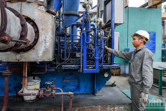 Thủ tướng chỉ đạo tháo gỡ vướng mắc pháp lý cản trở hoạt động sản xuất - kinh doanh