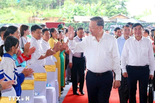 Tổng Bí thư Tô Lâm dự Lễ khởi công xây dựng trường học tại xã biên giới Si Pa Phìn