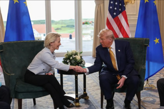 Mỹ - EU đạt thỏa thuận thương mại, áp thuế 15%