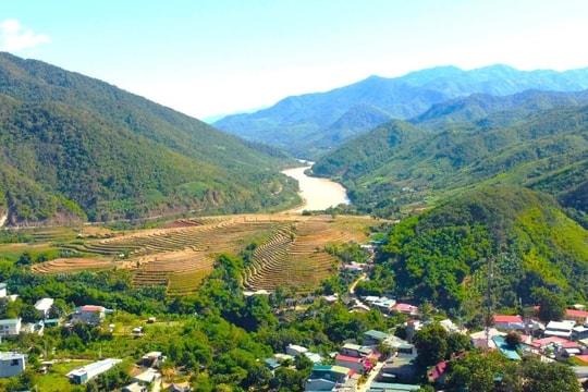 Thanh Hóa đề xuất chính sách thu hút cán bộ về công tác tại các xã miền núi Thanh Hóa đề xuất chính sách thu hút cán bộ về công tác tại các xã miền núi