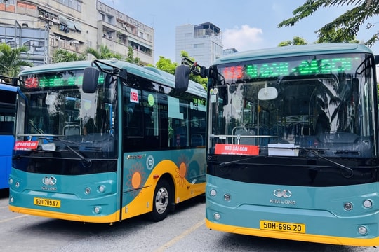 TP.HCM điều chỉnh lộ trình hai tuyến xe buýt từ ngày 1/8 TP.HCM điều chỉnh lộ trình hai tuyến xe buýt từ ngày 1/8