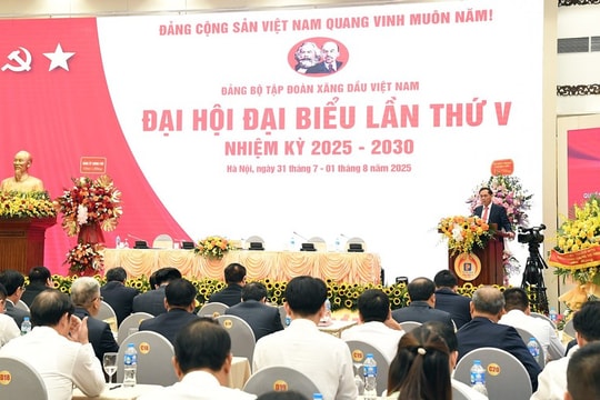 Xây dựng Petrolimex thực sự mạnh, có năng lực cạnh tranh khu vực và toàn cầu Xây dựng Petrolimex thực sự mạnh, có năng lực cạnh tranh khu vực và toàn cầu