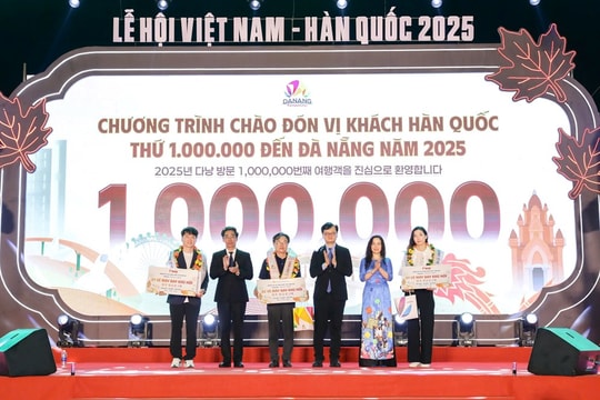 Đà Nẵng đón vị khách Hàn Quốc thứ 1 triệu trong năm 2025