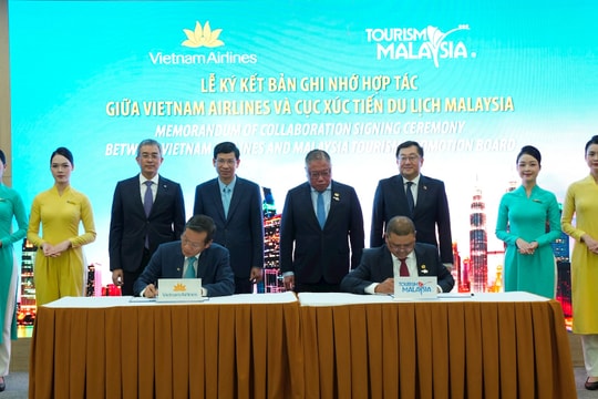 Vietnam Airlines và Cục Xúc tiến Du lịch Malaysia ký kết thỏa thuận hợp tác chiến lược