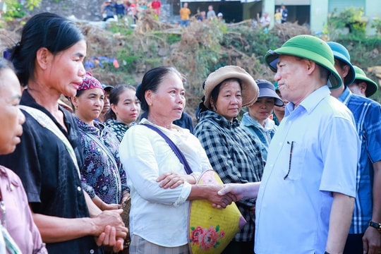 Xem xét hỗ trợ Nghệ An thêm 500 tỷ đồng khắc phục hậu quả mưa lũ