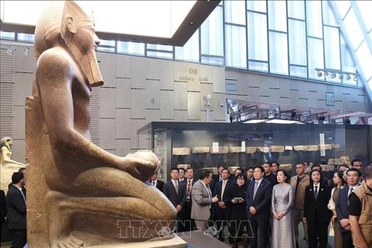 Chủ tịch nước Lương Cường và Phu nhân thăm Đại bảo tàng Ai Cập