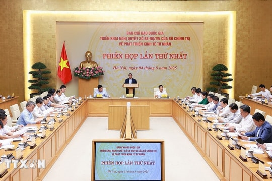 Thủ tướng: Đưa thể chế thành lợi thế cạnh tranh của doanh nghiệp tư nhân Thủ tướng: Đưa thể chế thành lợi thế cạnh tranh của doanh nghiệp tư nhân
