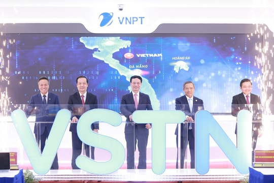 Khai trương tuyến cáp đất liền quốc tế đầu tiên do người Việt làm chủ 100%