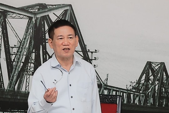 Phó thủ tướng: Bảo đảm quyền tự do kinh doanh trong lĩnh vực chứng khoán Phó thủ tướng: Bảo đảm quyền tự do kinh doanh trong lĩnh vực chứng khoán