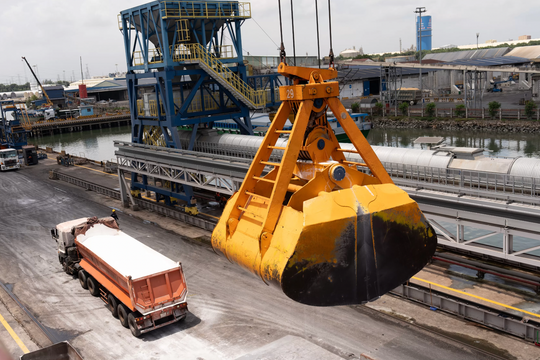 Doanh nghiệp xuất khẩu phân bón bứt phá nhờ cầu tăng, giá tốt Doanh nghiệp xuất khẩu phân bón bứt phá nhờ cầu tăng, giá tốt