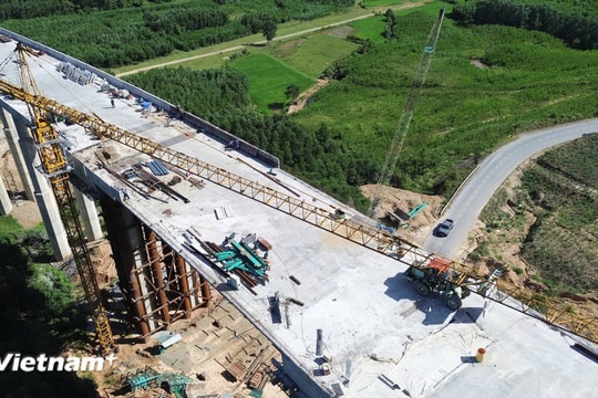 Bộ Xây dựng: Mỗi tháng cần giải ngân bình quân 9.800 tỷ đồng Bộ Xây dựng: Mỗi tháng cần giải ngân bình quân 9.800 tỷ đồng