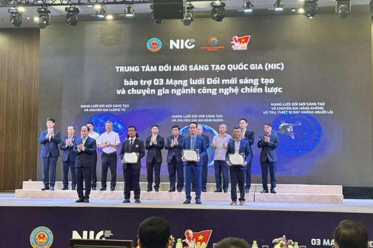 Bản tin chiều 25/8: Thành lập 3 Mạng lưới đổi mới sáng tạo ngành công nghệ chiến lược; Đề xuất VinSpeed ứng trước 7.462 tỷ đồng giải phóng mặt bằng dự án đường sắt TP.HCM - Cần Giờ Bản tin chiều 25/8: Thành lập 3 Mạng lưới đổi mới sáng tạo ngành công nghệ chiến lược; Đề xuất VinSpeed ứng trước 7.462 tỷ đồng giải phóng mặt bằng dự án đường sắt TP.HCM - Cần Giờ