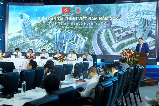 Kết nối mạng lưới tài chính toàn cầu: Đà Nẵng hướng đến trung tâm tài chính quốc tế Kết nối mạng lưới tài chính toàn cầu: Đà Nẵng hướng đến trung tâm tài chính quốc tế